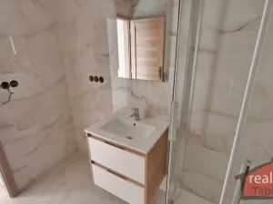 Prodej bytu 2+kk, Nupaky, Nupacká, 42 m2