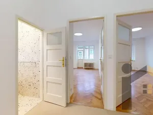 Pronájem bytu 2+1, Praha - Smíchov, Moulíkova, 79 m2