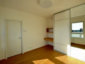 Pronájem bytu 2+kk, Praha - Libuš, Novodvorská, 48 m2
