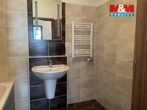 Pronájem bytu 2+kk, Pardubice, Pod Vinicí, 65 m2