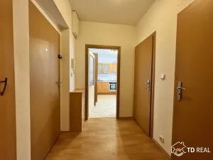 Pronájem bytu 2+kk, Brno, Zderadova, 53 m2