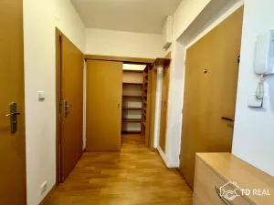 Pronájem bytu 2+kk, Brno, Zderadova, 53 m2
