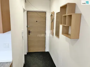 Pronájem bytu 2+kk, Plzeň - Bolevec, Komenského, 36 m2