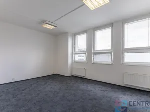 Pronájem kanceláře, Praha - Holešovice, U Pergamenky, 82 m2