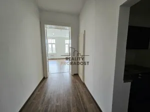 Pronájem kanceláře, Hodonín, Velkomoravská, 62 m2