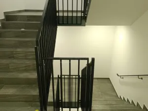 Pronájem bytu 1+kk, Praha - Vysočany, Strnadových, 16913 m2