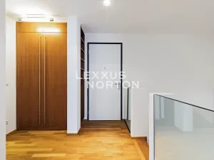 Pronájem bytu 3+1, Praha - Karlín, Šaldova, 94 m2