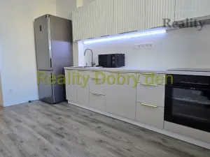 Pronájem bytu 2+1, Opava, Sadová, 70 m2