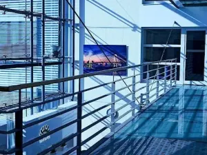 Pronájem obchodního prostoru, Praha - Dejvice, Evropská, 408 m2