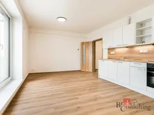 Pronájem bytu 1+kk, Brno - Kníničky, Hluboček, 32 m2
