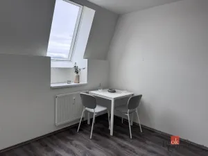 Pronájem bytu 1+kk, Žebrák, Sídliště, 32 m2