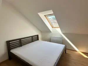 Pronájem bytu 2+kk, Praha - Smíchov, Grafická, 73 m2