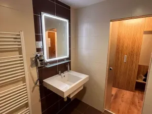 Pronájem bytu 1+kk, Praha - Suchdol, Suchdolské náměstí, 23 m2