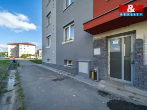 Prodej bytu 3+1, Domažlice, Ladova, 76 m2