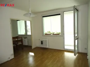 Pronájem bytu 3+1, Praha - Podolí, Kaplická, 56 m2