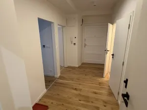 Pronájem bytu 2+kk, Praha - Holešovice, Přístavní, 52 m2