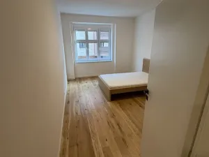 Pronájem bytu 2+kk, Praha - Holešovice, Přístavní, 52 m2