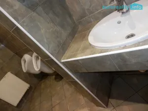 Pronájem restaurace, Praha - Dubeč, Městská, 322 m2