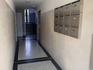 Pronájem bytu 1+kk, Praha - Vršovice, Omská, 28 m2