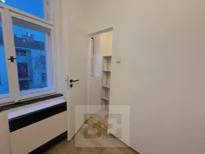 Pronájem bytu 2+1, Praha - Žižkov, Hartigova, 38 m2