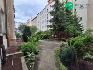 Pronájem bytu 1+1, Karlovy Vary - Drahovice, Karla Čapka, 41 m2
