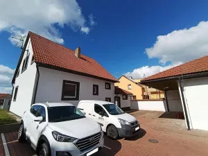 Pronájem kanceláře, Praha - Březiněves, Na hlavní, 1471 m2