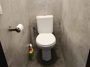 Pronájem kanceláře, Praha - Březiněves, Na hlavní, 1471 m2