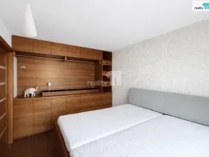 Prodej bytu 3+kk, Průhonice, Na Sídlišti III, 73 m2