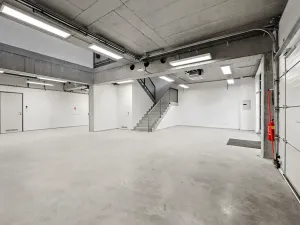 Pronájem skladu, Brno, Svatopetrská, 200 m2