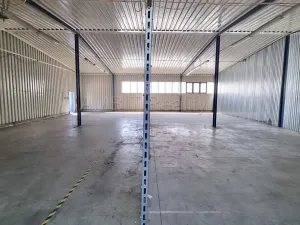 Pronájem výrobních prostor, Praha, Poděbradská, 250 m2
