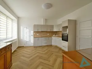 Pronájem bytu 1+kk, Nová Paka, Zahradní, 42 m2