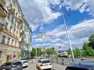 Prodej bytu 1+1, Praha - Smíchov, Janáčkovo nábřeží, 50 m2