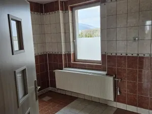 Pronájem bytu 3+1, Lom, nám. Republiky, 103 m2