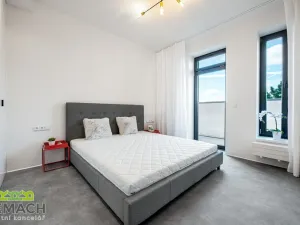 Pronájem bytu 2+kk, Uherské Hradiště, Obchodní, 77 m2