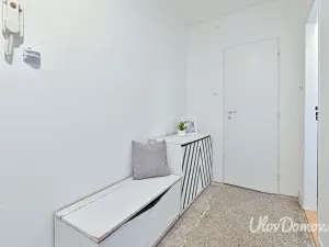 Prodej bytu 2+1, Praha - Dejvice, Šárecká, 56 m2