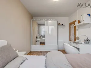 Prodej bytu 3+1, Praha - Lhotka, Mezilesní, 64 m2