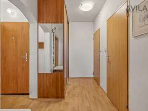Prodej bytu 3+1, Praha - Lhotka, Mezilesní, 64 m2