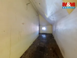 Prodej bytu 4+1, Karlovy Vary, Wolkerova, 146 m2