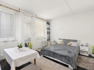 Prodej bytu 3+1, Týn nad Vltavou, Veselská, 79 m2