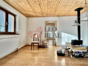 Prodej rodinného domu, Lopeník, 250 m2