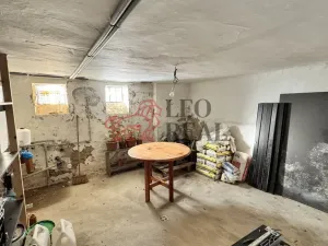 Prodej rodinného domu, Lopeník, 250 m2