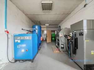 Prodej výrobních prostor, Bílovec, 629 m2