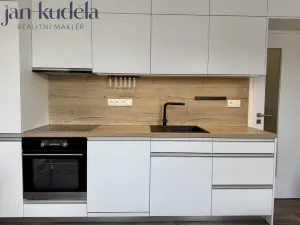 Pronájem bytu 1+kk, Brno, Kobližná, 32 m2