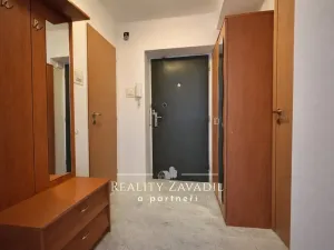 Pronájem bytu 2+1, Praha - Podolí, Jeremenkova, 49 m2