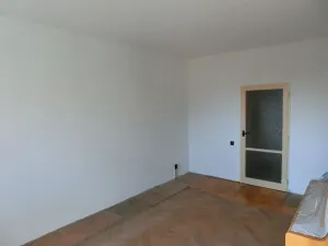 Prodej bytu 3+1, Ostrov, Severní, 69 m2