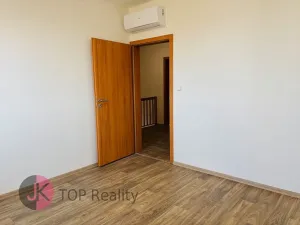 Pronájem rodinného domu, Praha - Uhříněves, Vlárská, 100 m2