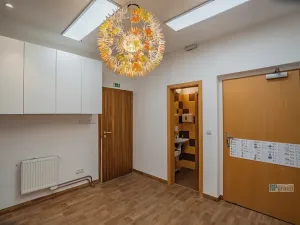 Prodej obchodního prostoru, Praha - Hlubočepy, Hlubočepská, 104 m2