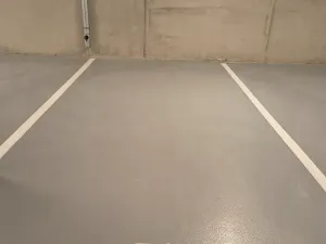 Pronájem garážového stání, Znojmo, Jarošova, 13 m2