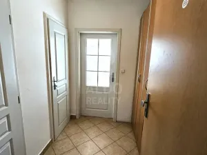 Prodej bytu 1+kk, České Budějovice, Na Zlaté stoce, 31 m2