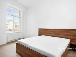 Pronájem bytu 2+kk, Brno, Masarykova, 62 m2